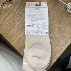 ALO Yoga Men's Cream Casual Socks